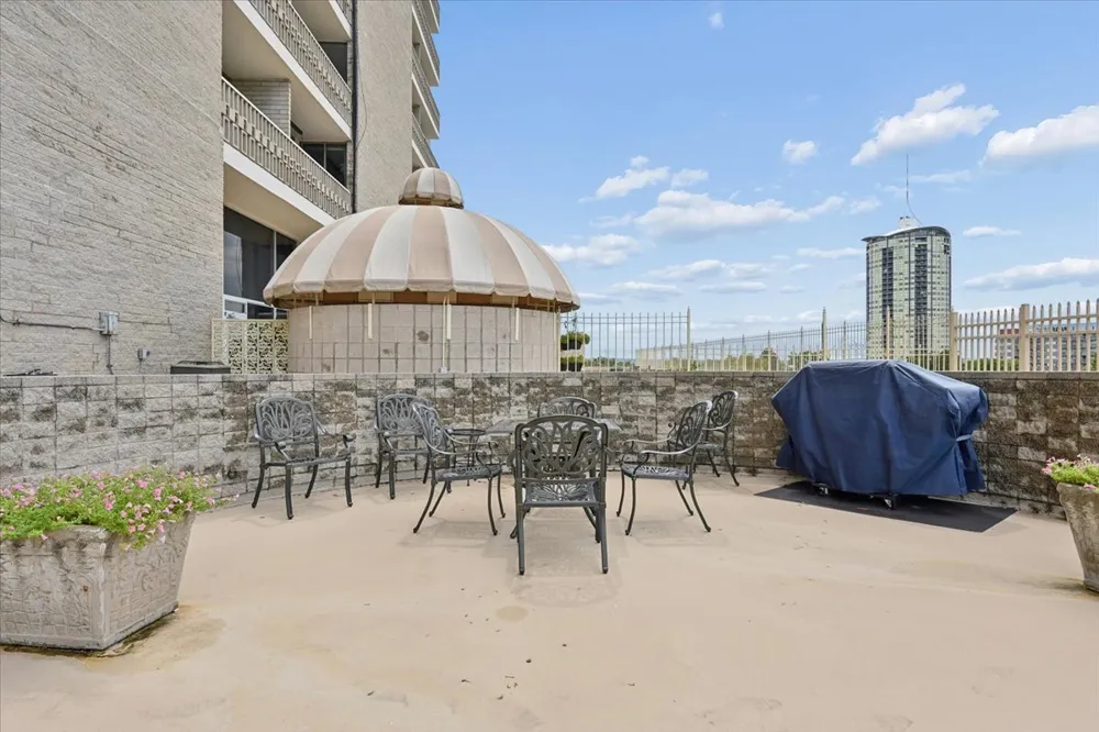 1502 S Boulder Avenue #14K Tulsa, OK 74119