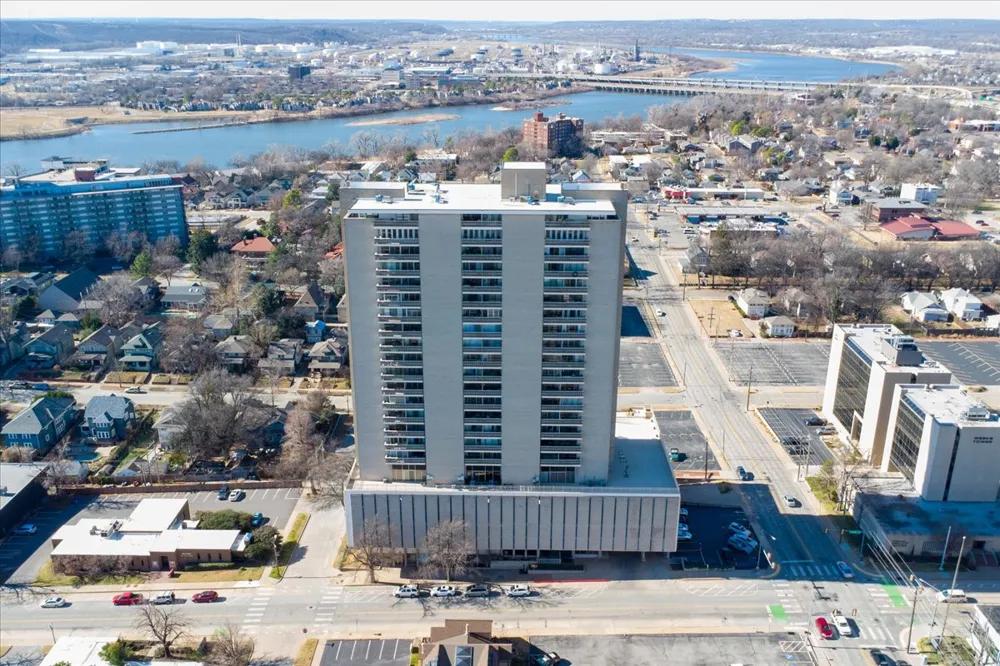 1502 S Boulder Avenue #14K Tulsa, OK 74119