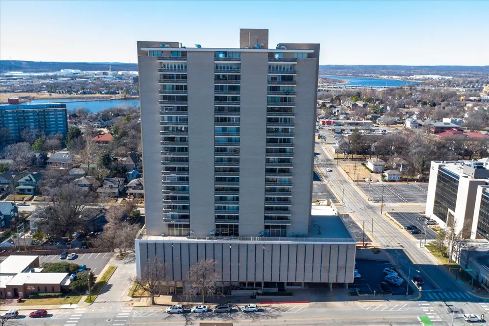 1502 S Boulder Avenue #14K Tulsa, OK 74119