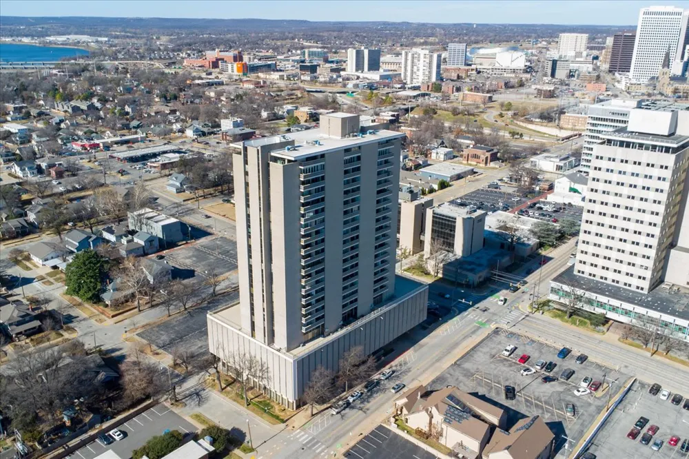1502 S Boulder Avenue #14K Tulsa, OK 74119