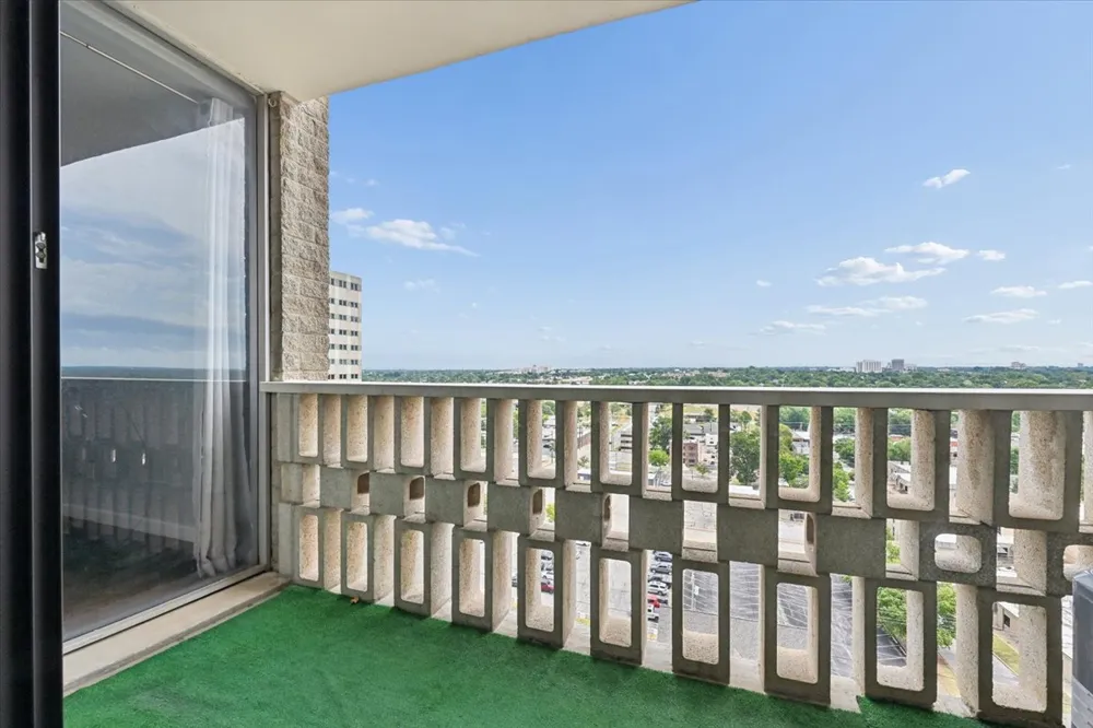 1502 S Boulder Avenue #14K Tulsa, OK 74119