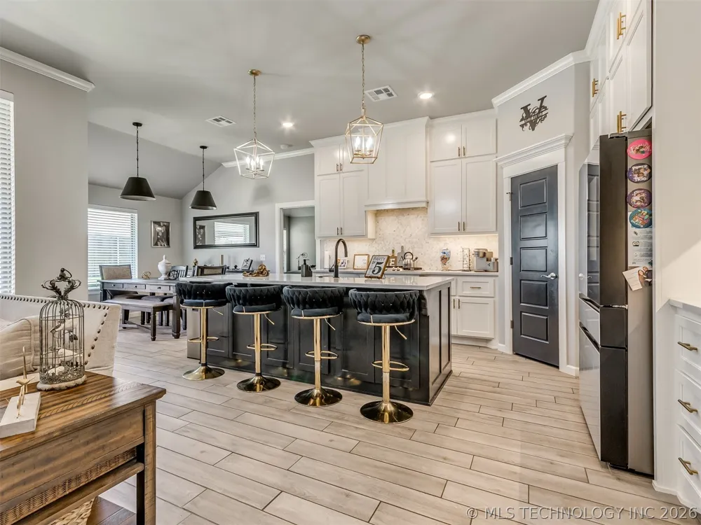 912 E Fulton Court Broken Arrow, OK 74012