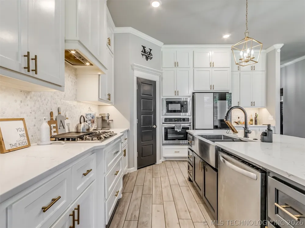 912 E Fulton Court Broken Arrow, OK 74012