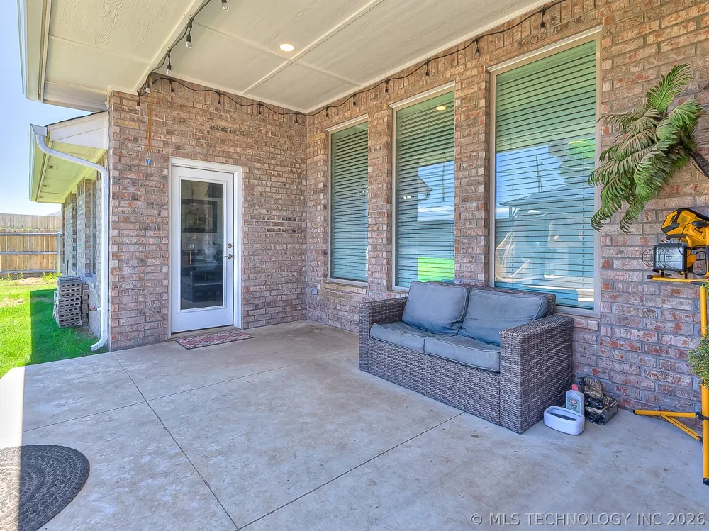 912 E Fulton Court Broken Arrow, OK 74012