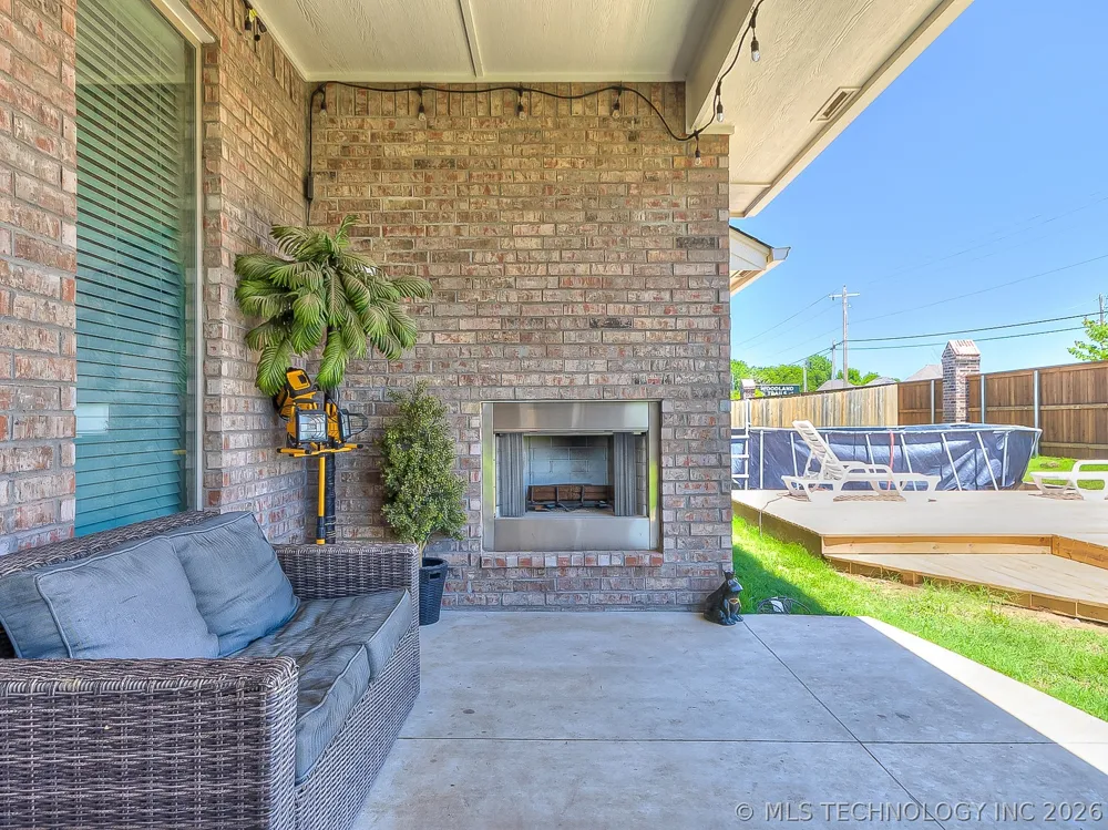 912 E Fulton Court Broken Arrow, OK 74012