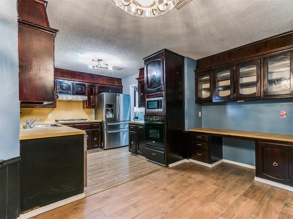 10132 E 27TH STREET Tulsa, OK 74129