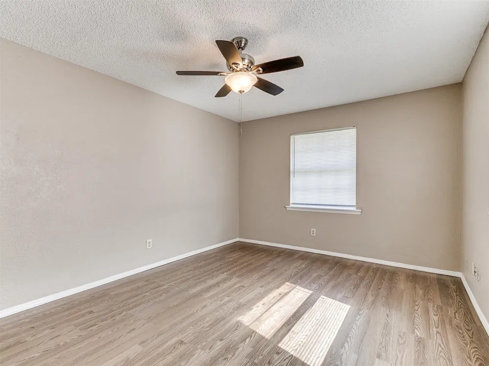 10132 E 27TH STREET Tulsa, OK 74129