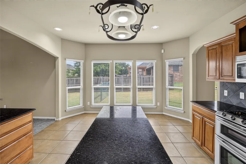 4604 Narcissus Avenue Broken Arrow, OK 74012