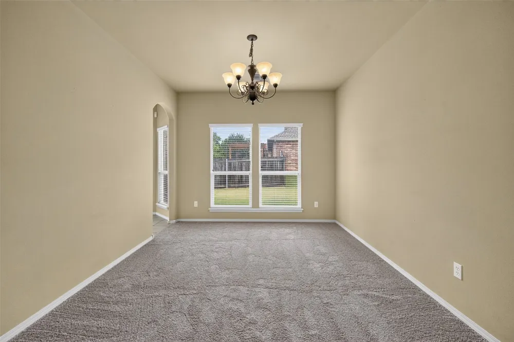 4604 Narcissus Avenue Broken Arrow, OK 74012