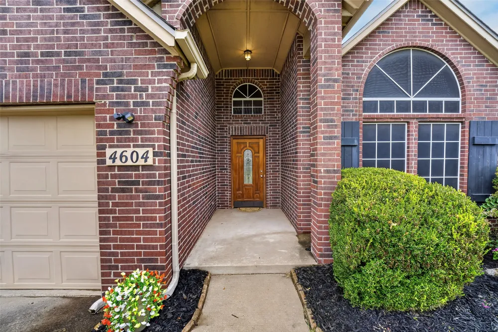 4604 Narcissus Avenue Broken Arrow, OK 74012