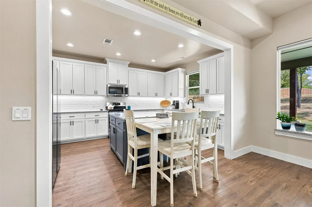 6953 River Oak Kingston, OK 73439