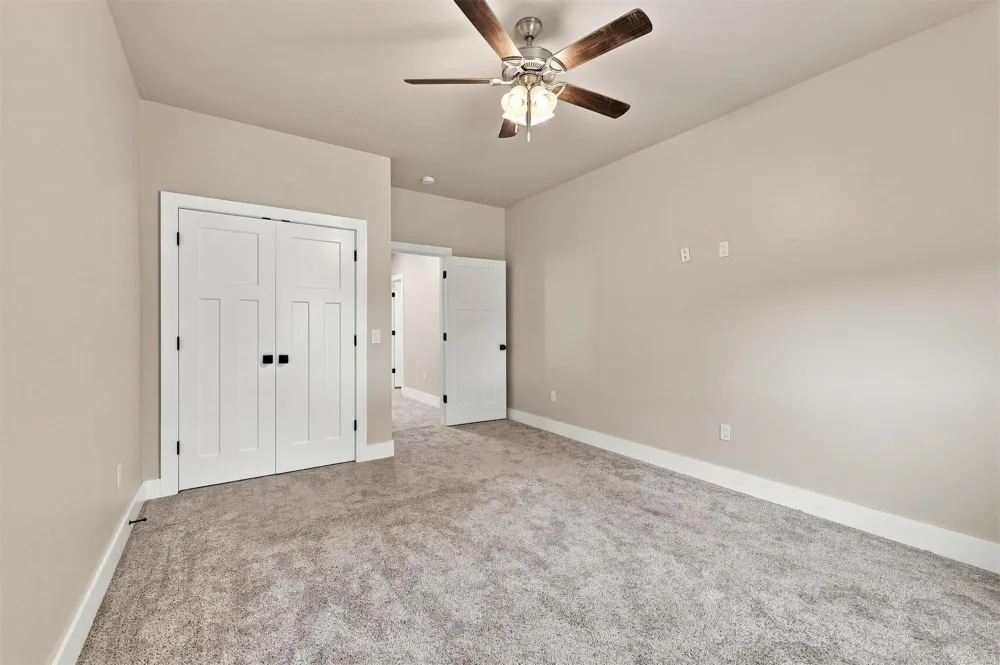 6953 River Oak Kingston, OK 73439