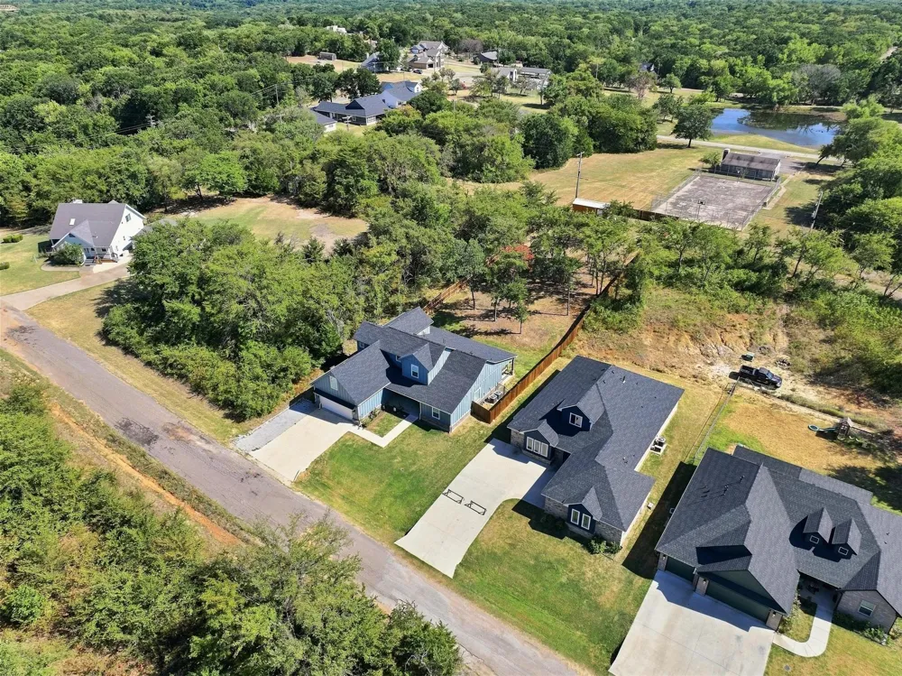 6953 River Oak Kingston, OK 73439