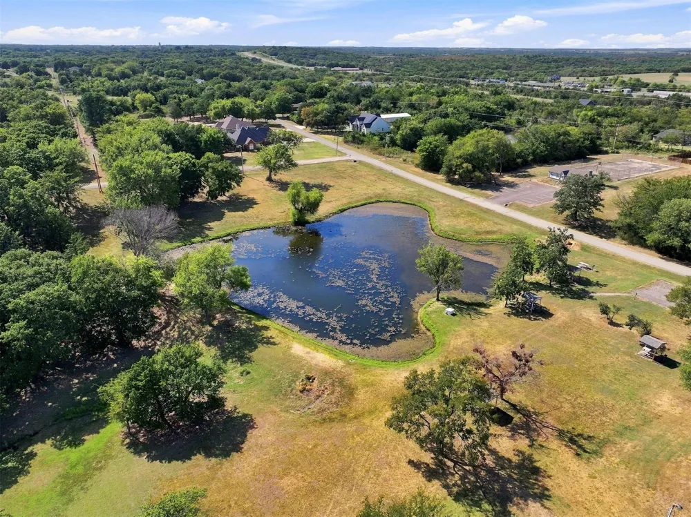 6953 River Oak Kingston, OK 73439