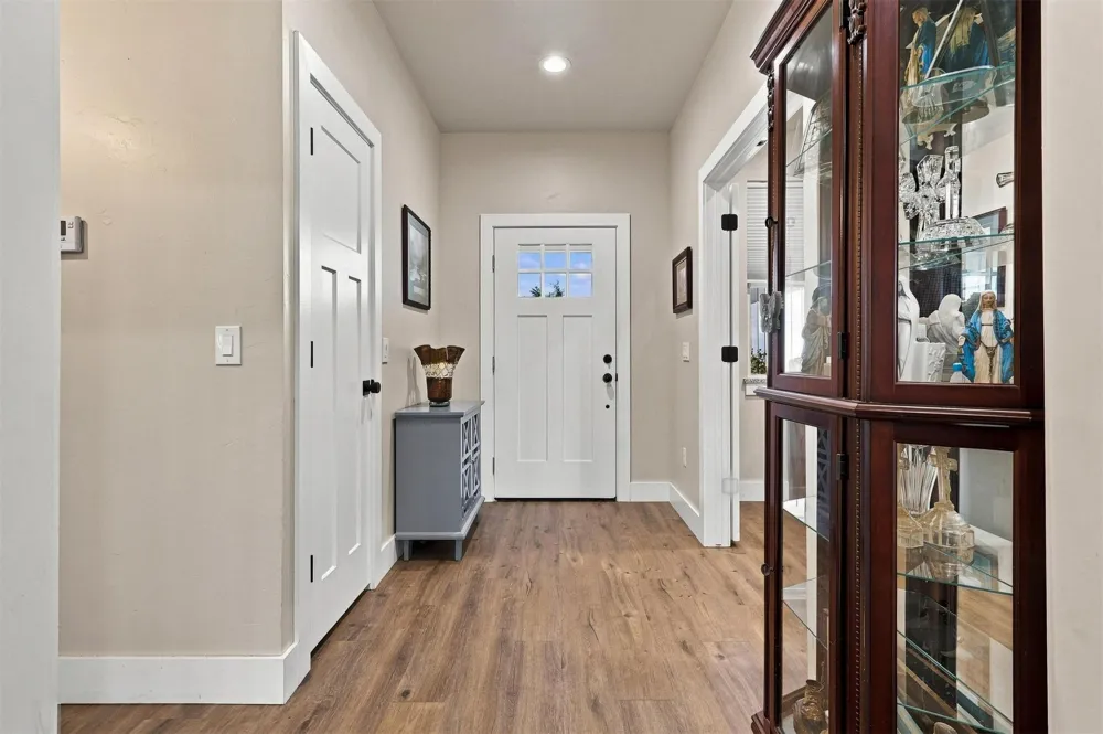 6953 River Oak Kingston, OK 73439