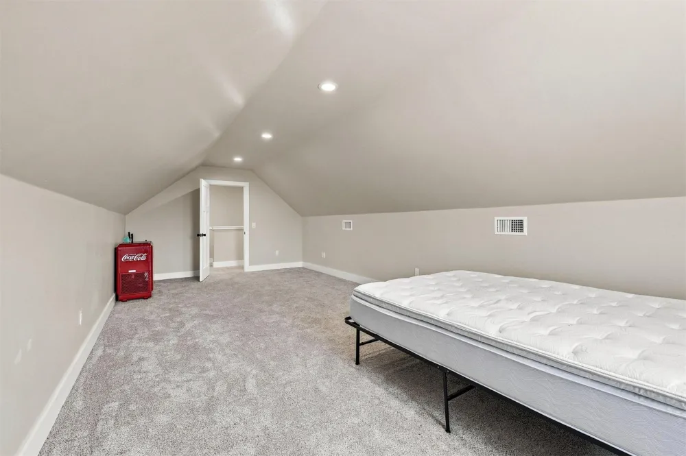 6953 River Oak Kingston, OK 73439