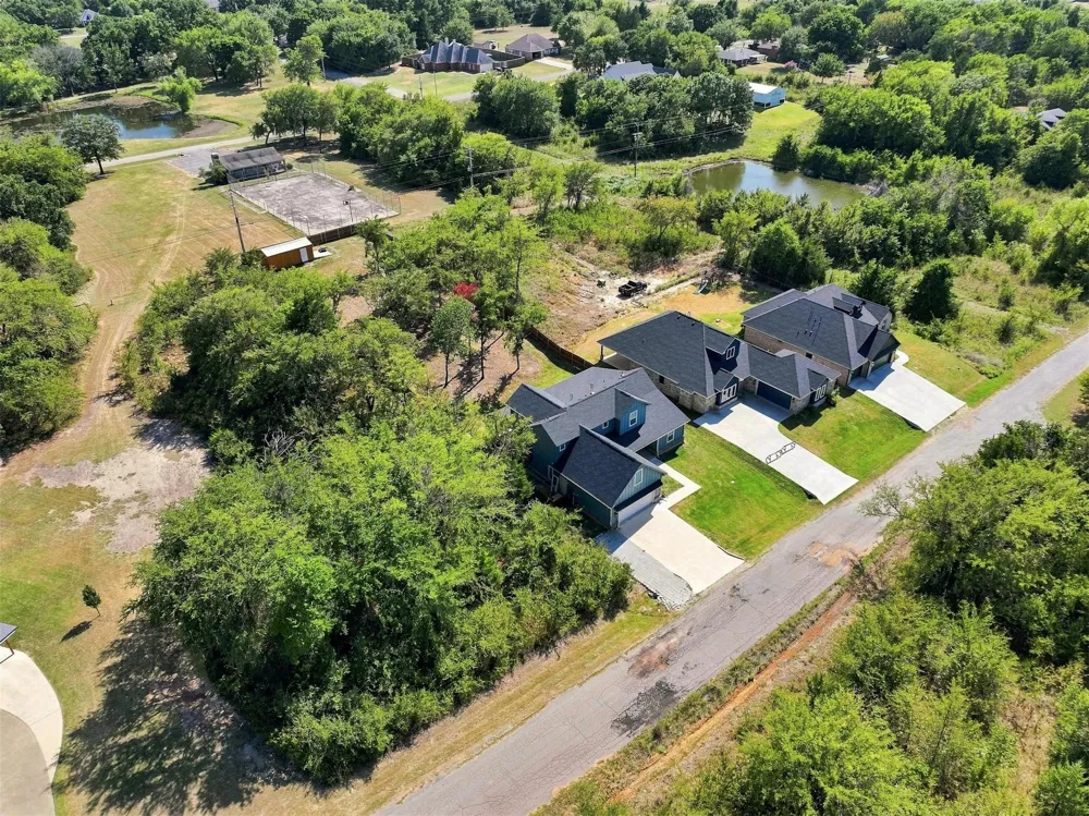 6953 River Oak Kingston, OK 73439