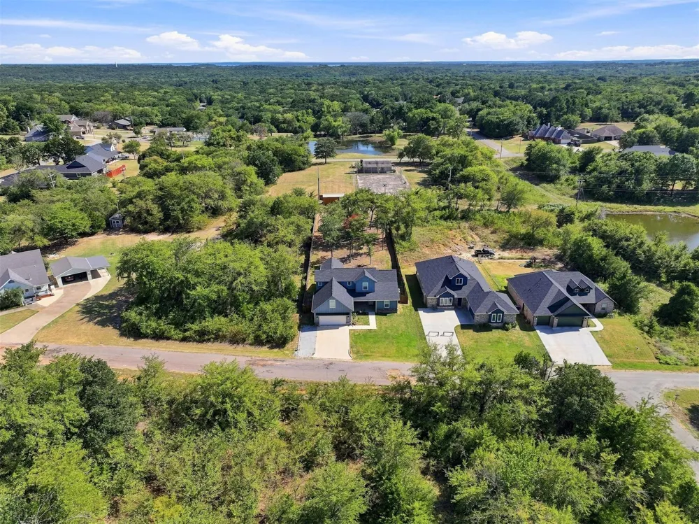 6953 River Oak Kingston, OK 73439