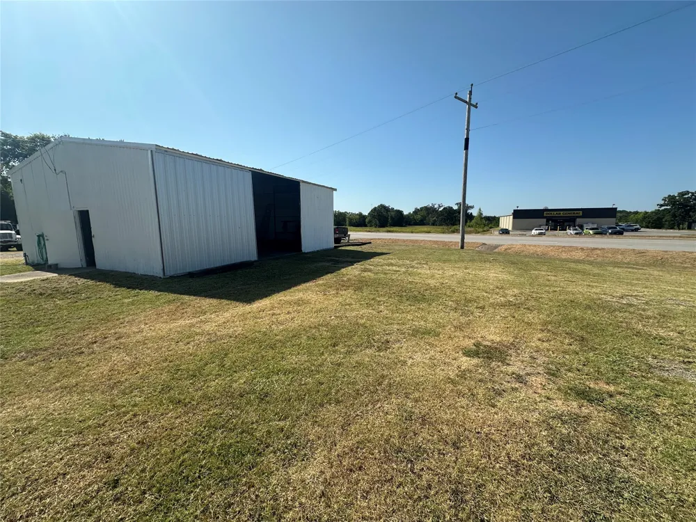 959 E Highway 3 Lane, OK 74555