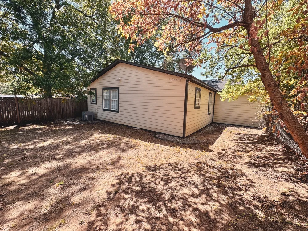 1422 Baltimore Street Durant, OK 74701