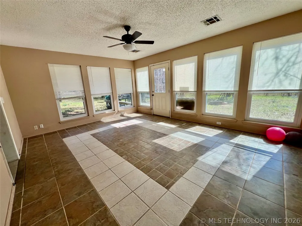 11337 Johnson Drive Kingston, OK 73439