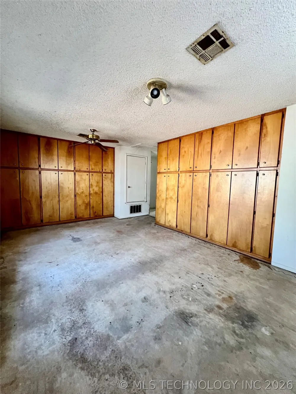 11337 Johnson Drive Kingston, OK 73439