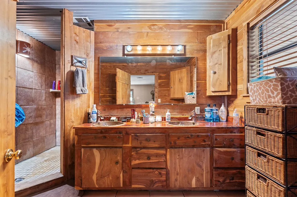 4124 Salerno Lane Marietta, OK 73448