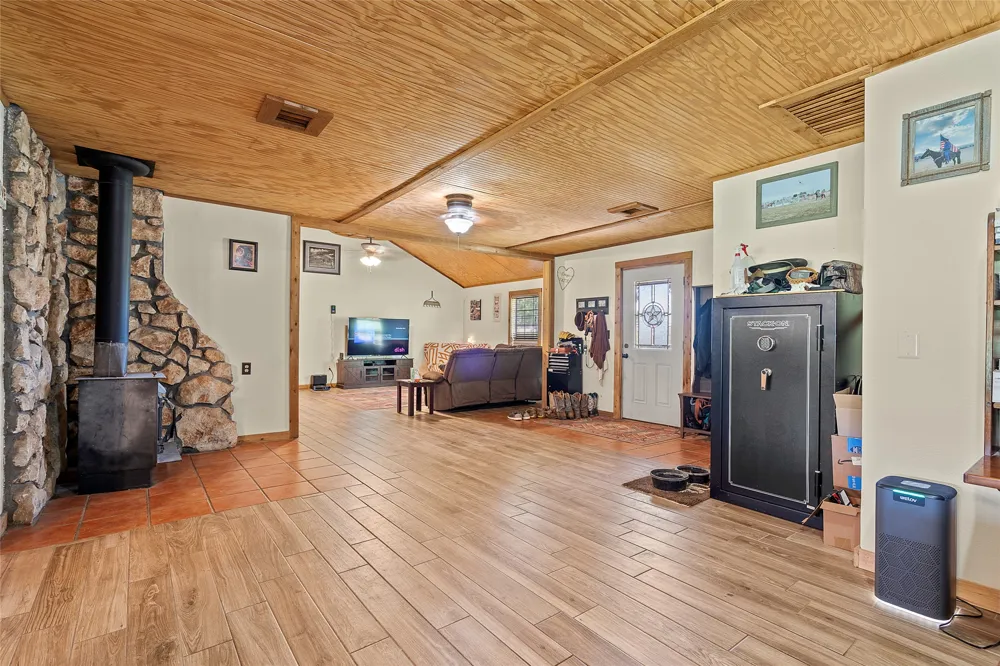 4124 Salerno Lane Marietta, OK 73448