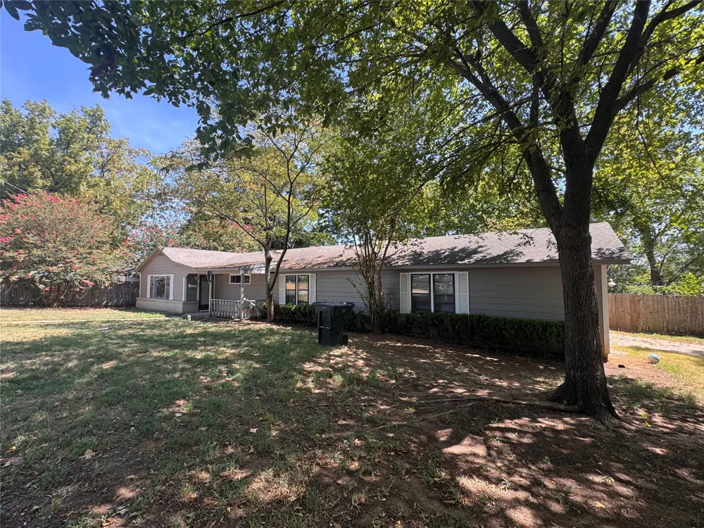 1314 2nd Durant, OK 74701