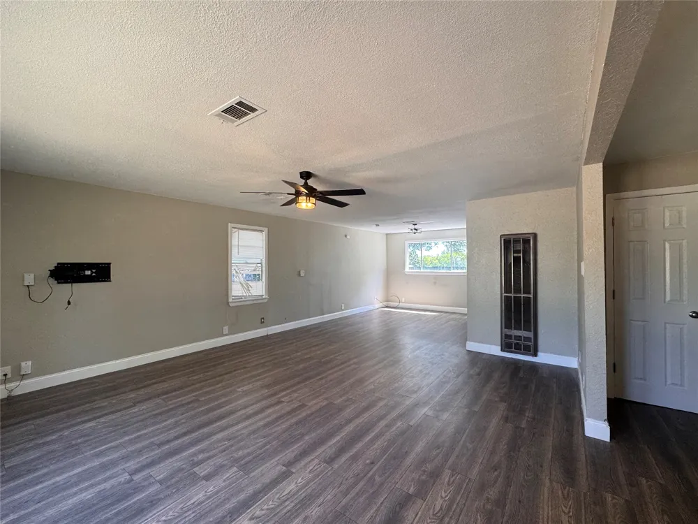 1314 2nd Durant, OK 74701