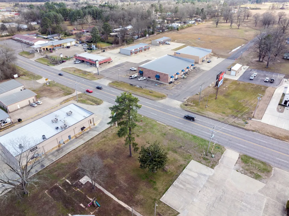 2017 E Washington Street Idabel, OK 74745