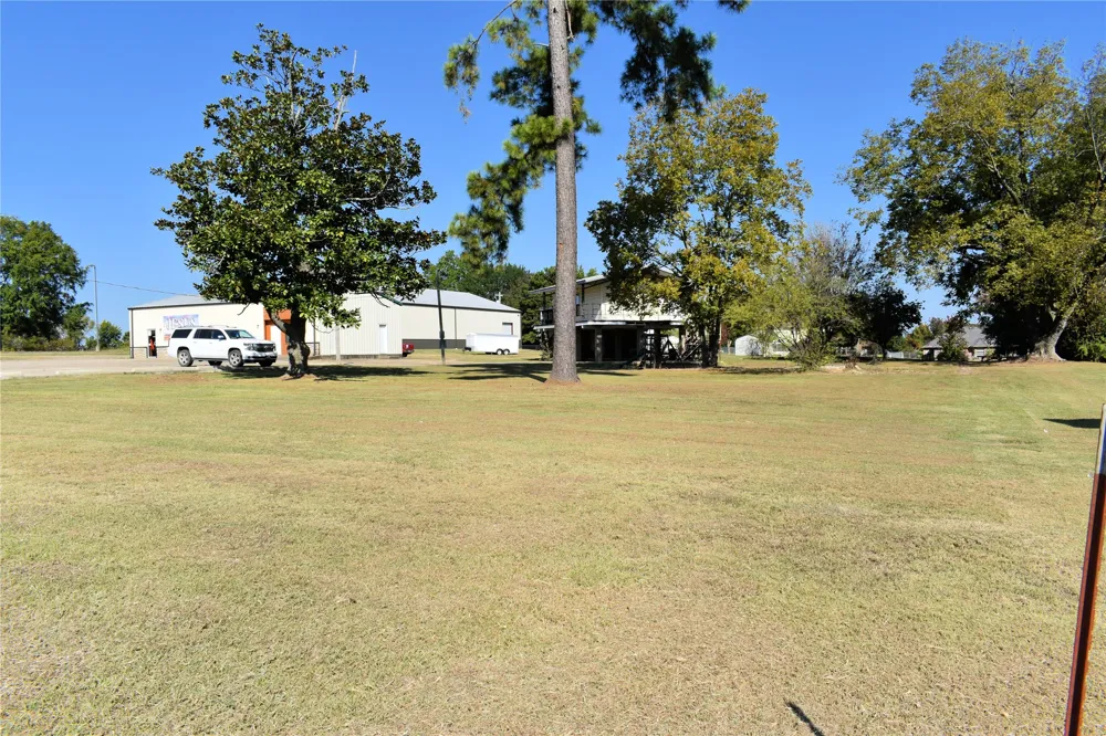 2017 E Washington Street Idabel, OK 74745