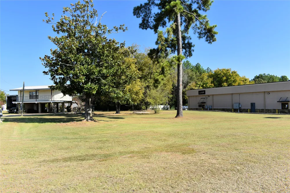 2017 E Washington Street Idabel, OK 74745