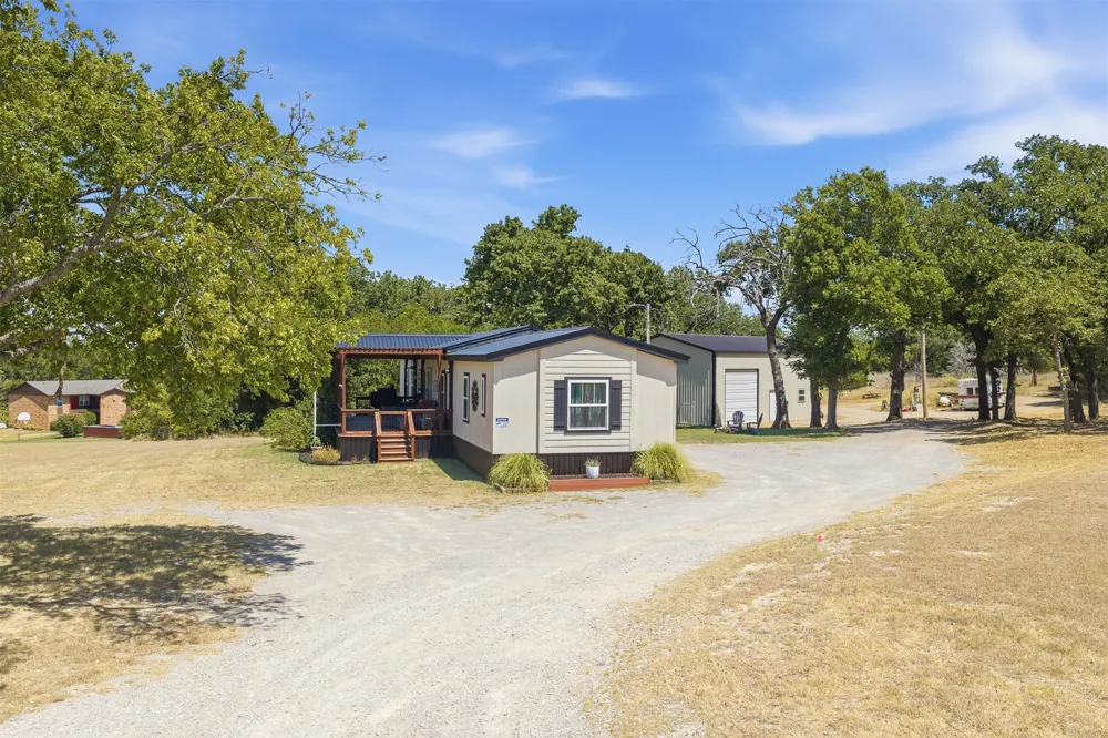 1418 First Street Velma, OK 73491