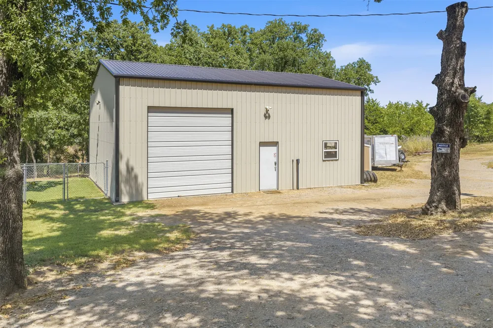 1418 First Street Velma, OK 73491