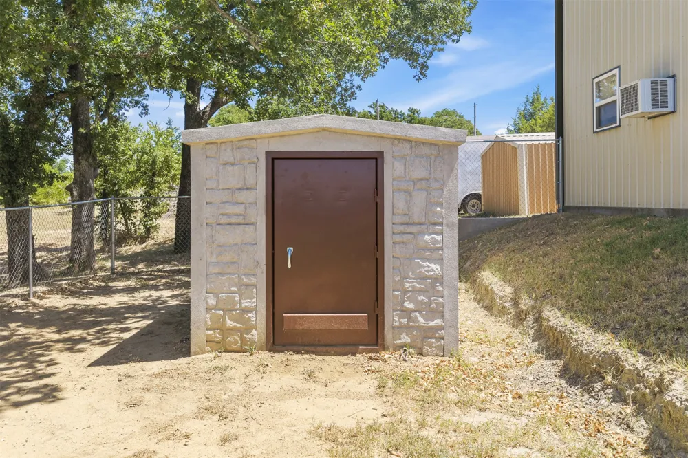 1418 First Street Velma, OK 73491