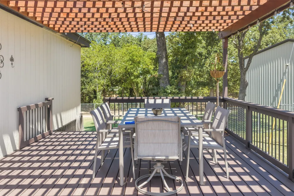 1418 First Street Velma, OK 73491
