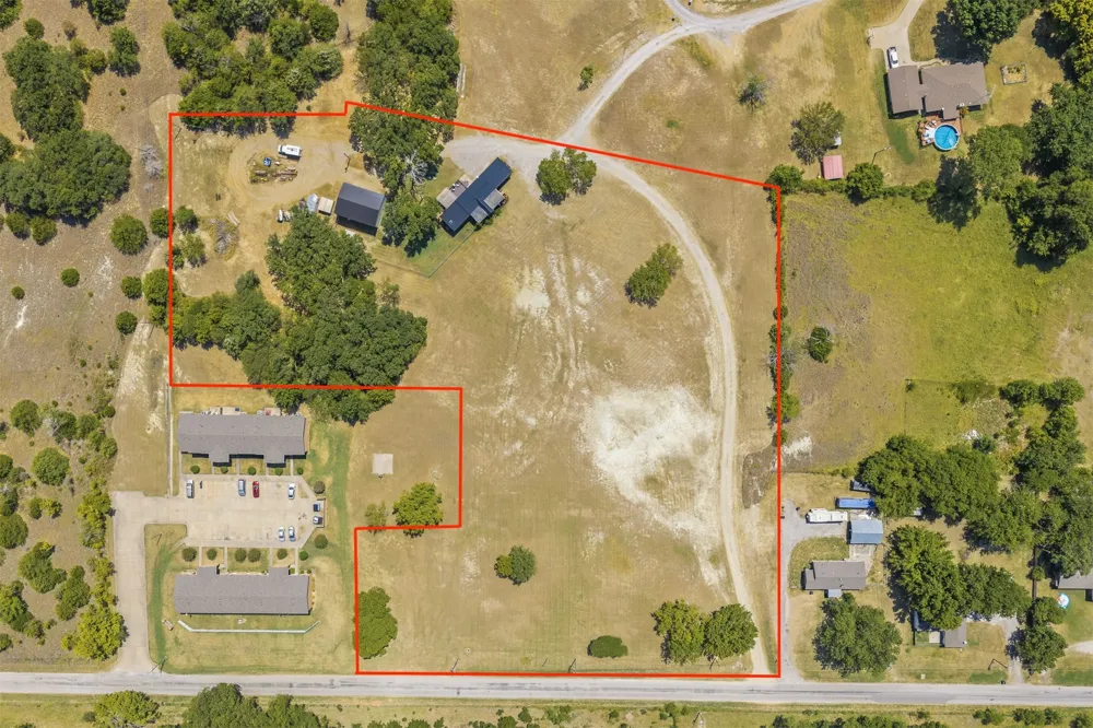 1418 First Street Velma, OK 73491