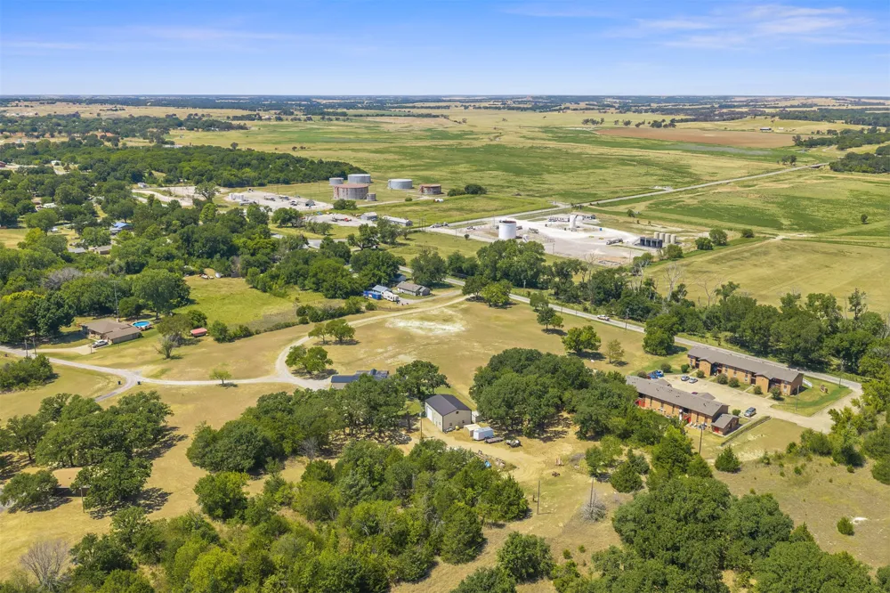 1418 First Street Velma, OK 73491