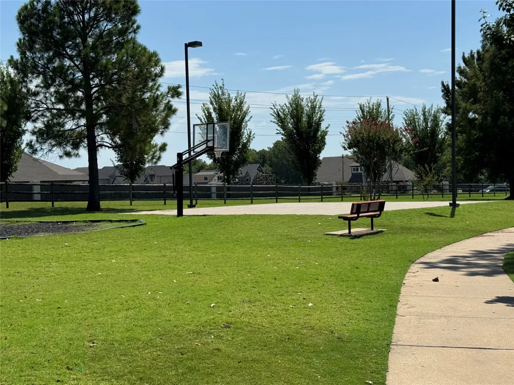 1926 E 132 STREET Bixby, OK 74008