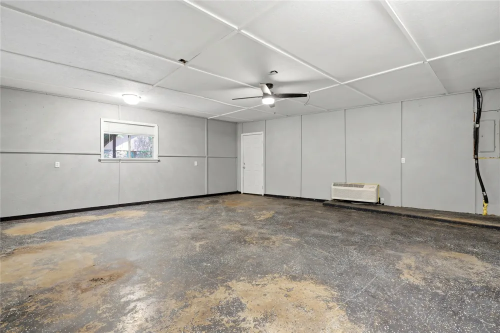 1513 Bowden Fort Gibson, OK 74434