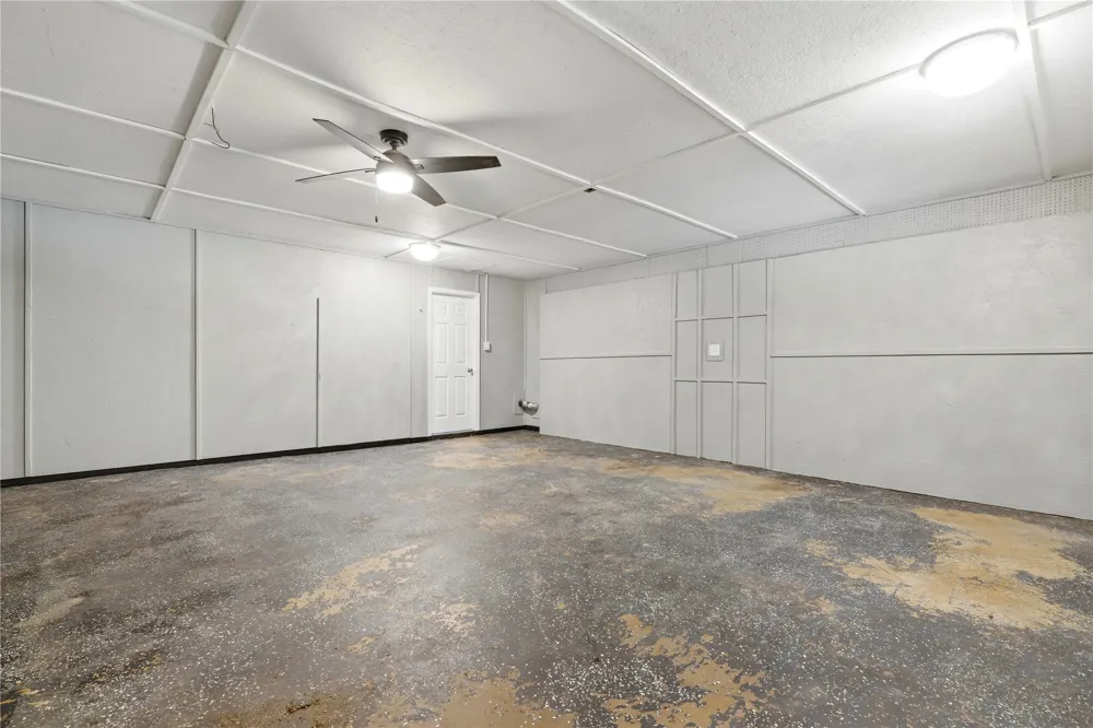 1513 Bowden Fort Gibson, OK 74434