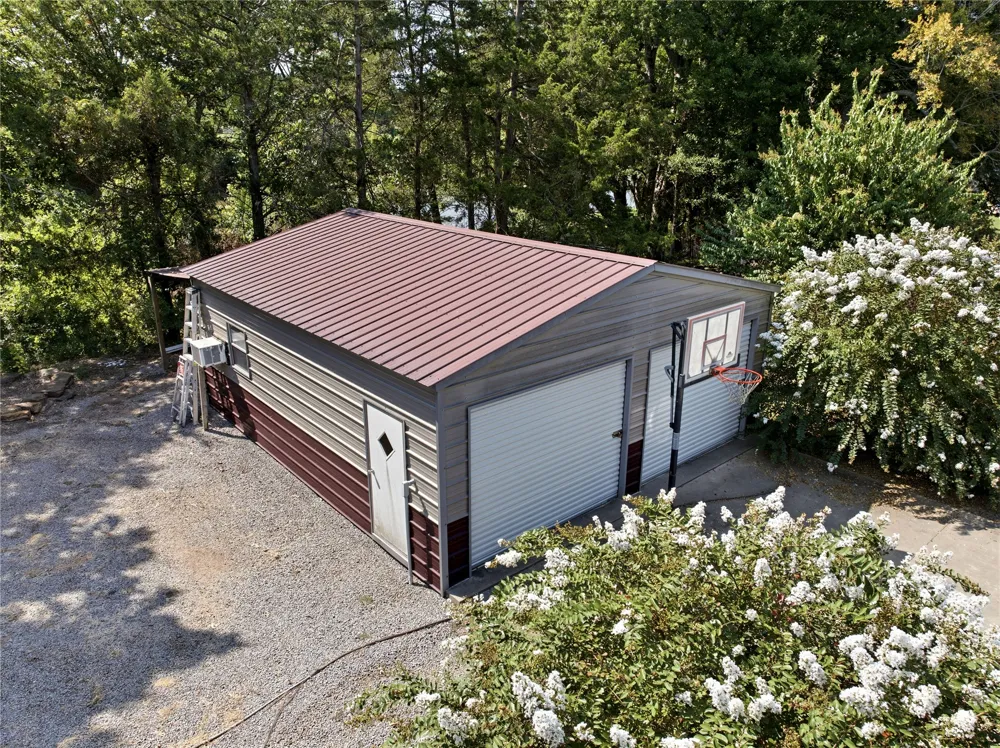 1513 Bowden Fort Gibson, OK 74434