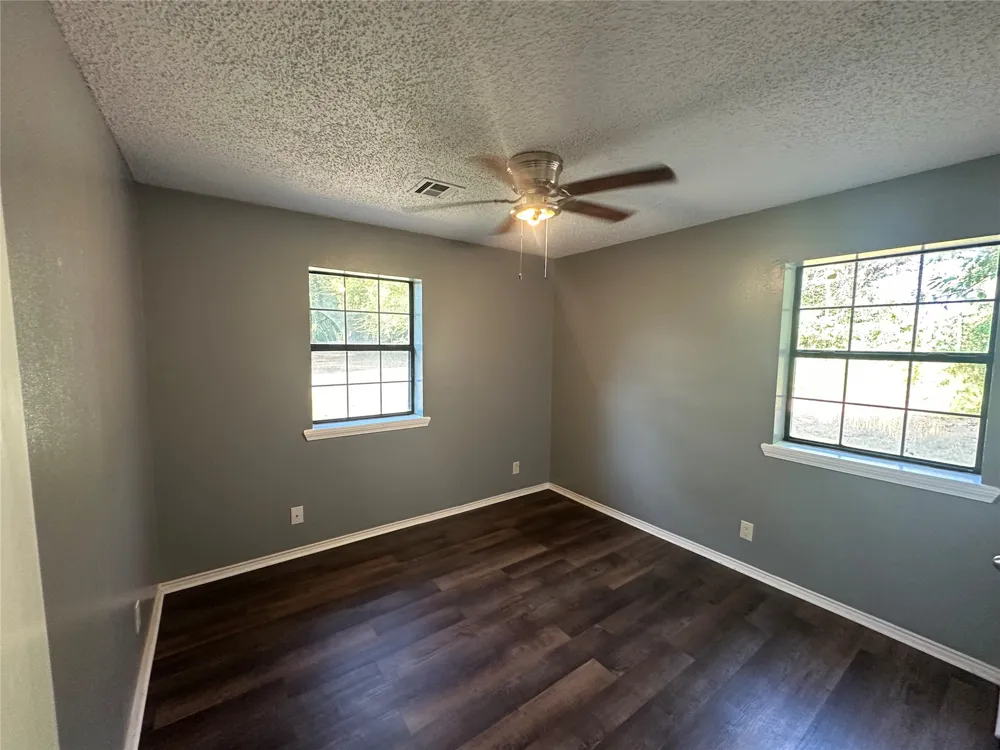 413 E Leecraft Colbert, OK 74733