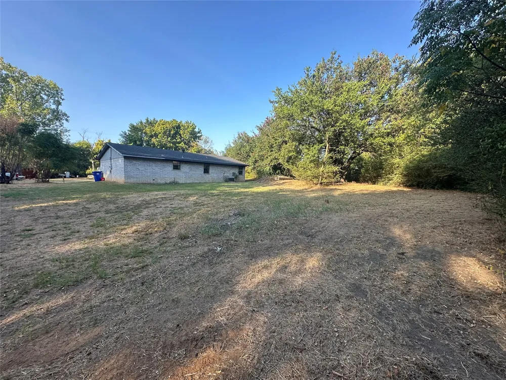 413 E Leecraft Colbert, OK 74733