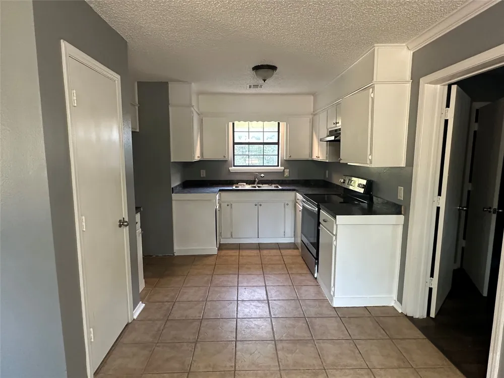 413 E Leecraft Colbert, OK 74733