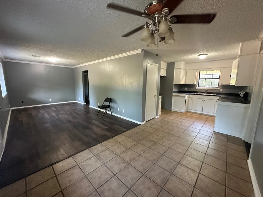 413 E Leecraft Colbert, OK 74733