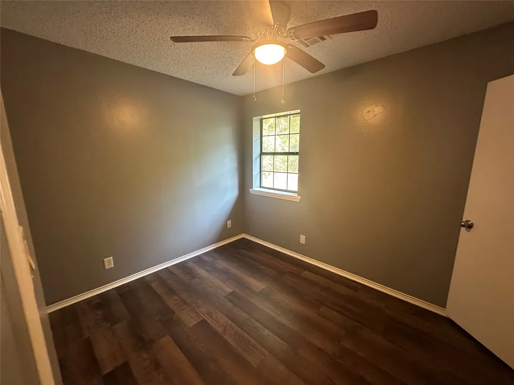 413 E Leecraft Colbert, OK 74733