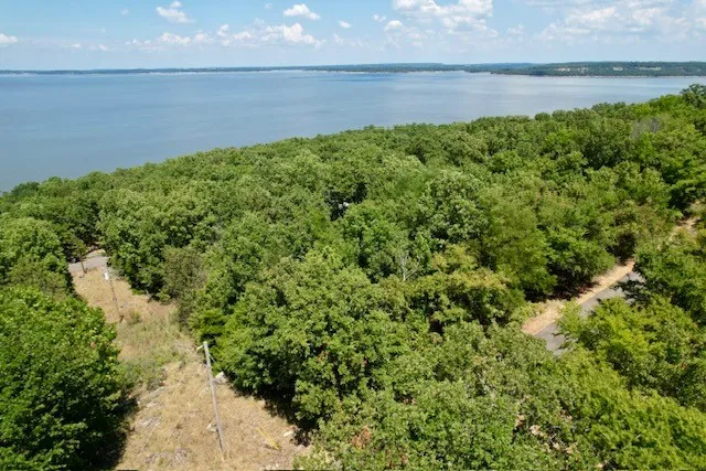 59 Marian Lane Eufaula, OK 74432