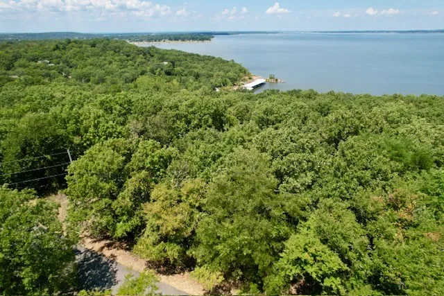 59 Marian Lane Eufaula, OK 74432